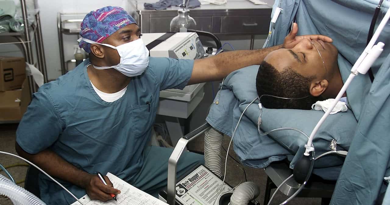 Expert Explainer: How Long Is A Medical Degree In North America operation 80124 1920 body 241018