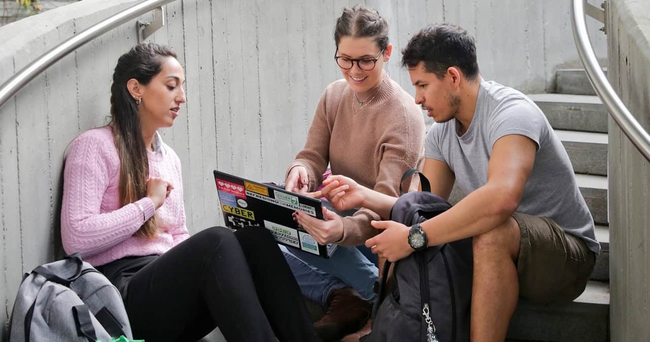 How To Meet The A-Levels To Become A Doctor students 6078679 1920 241104 body