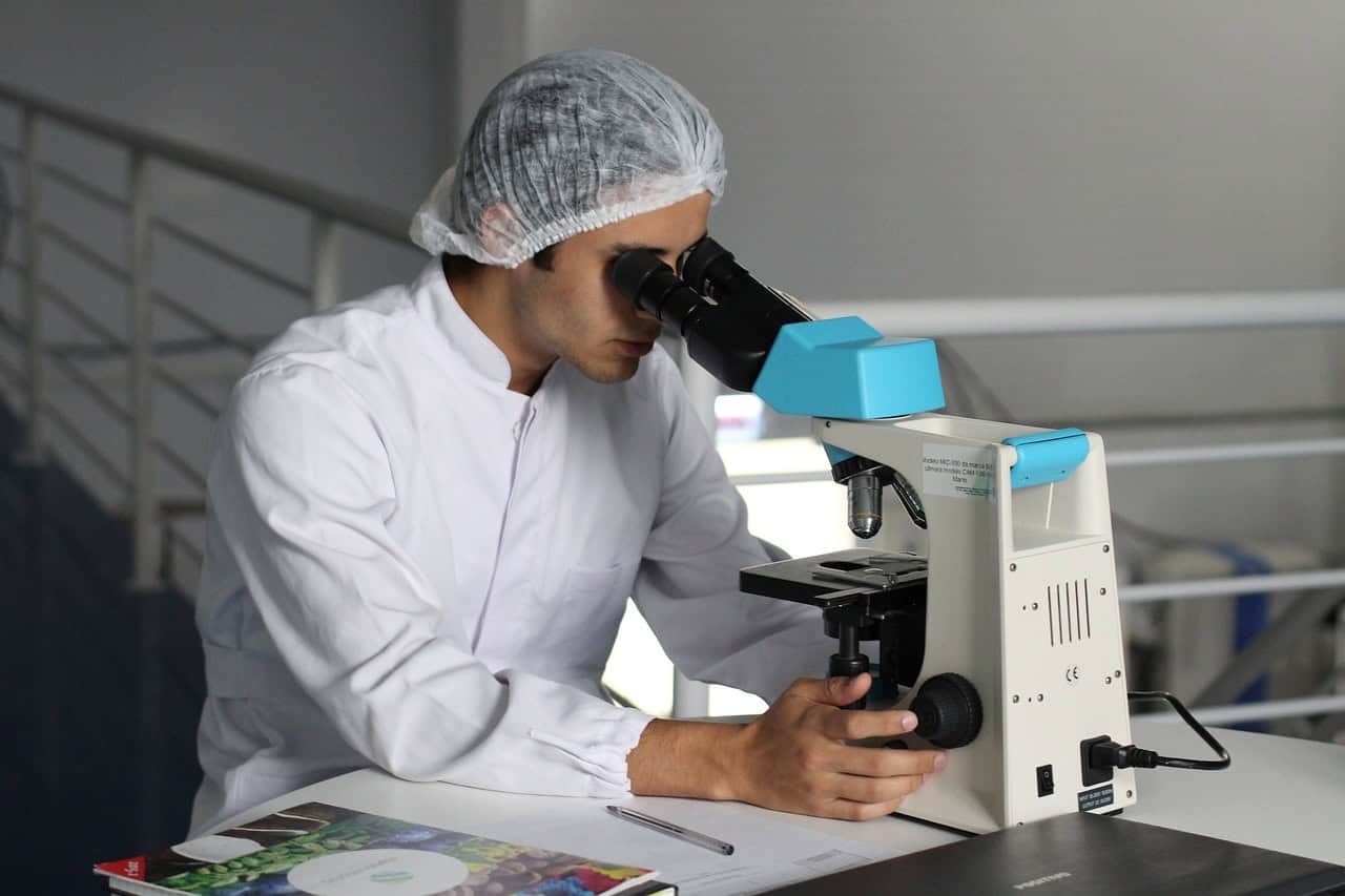 How Much Does It Cost To Become A Doctor In The UK? scientist 2141259 1280 body 1101