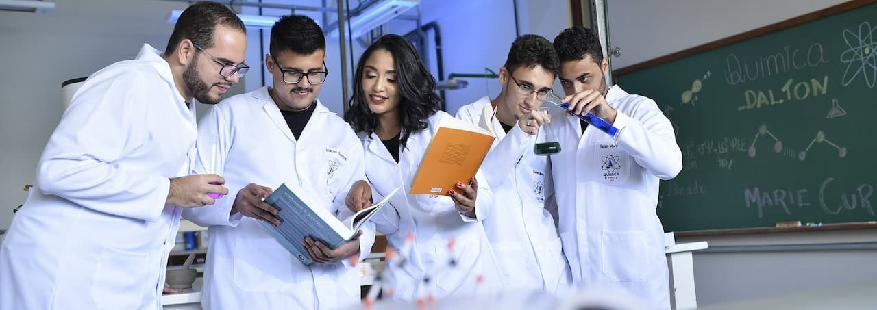 GCSE Requirements For Medicine teachers 5499190 1920 1115 body