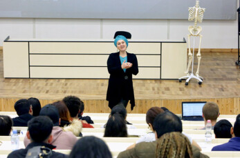 Students at Networking Event of NVU- Study Medicine Europe
